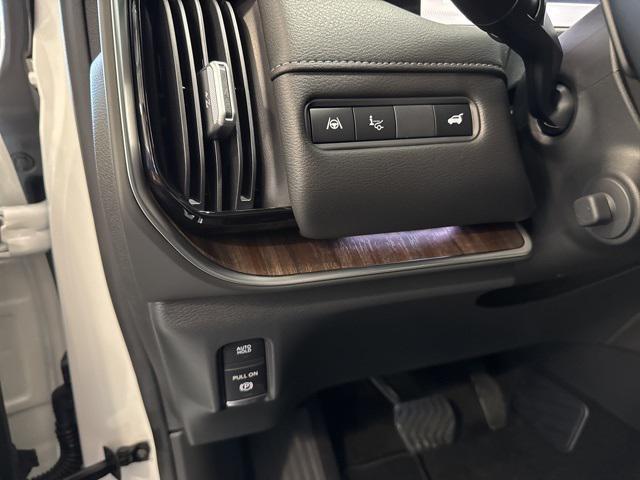 new 2025 Nissan Armada car, priced at $79,797