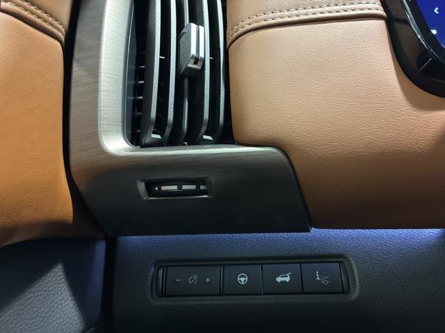 new 2025 Nissan Pathfinder car, priced at $46,031