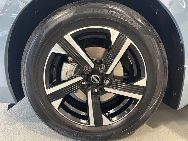 new 2025 Nissan Sentra car, priced at $24,884