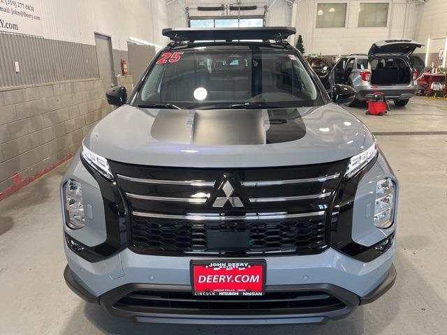 new 2025 Mitsubishi Outlander car, priced at $41,124