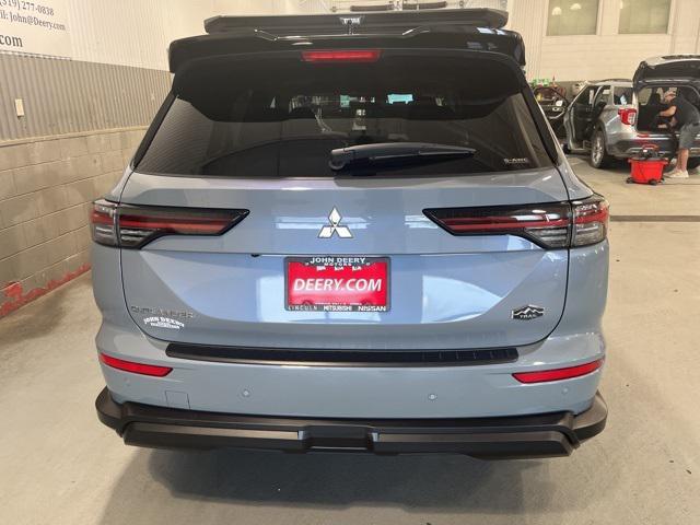 new 2025 Mitsubishi Outlander car, priced at $41,124