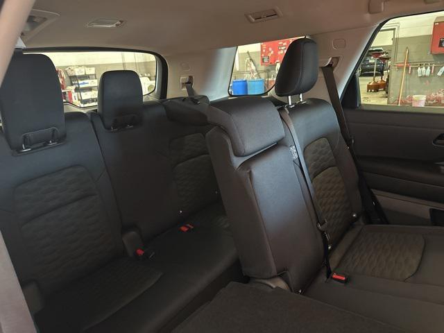 new 2025 Nissan Pathfinder car, priced at $38,876