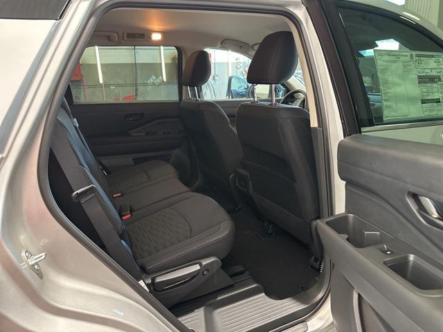 new 2025 Nissan Pathfinder car, priced at $38,876