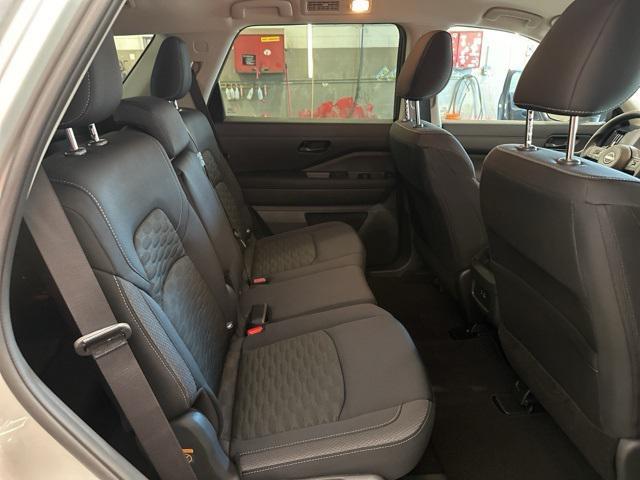 new 2025 Nissan Pathfinder car, priced at $38,876