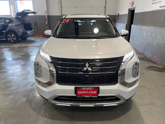 new 2024 Mitsubishi Outlander car, priced at $36,153