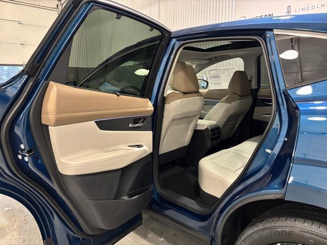 new 2025 Nissan Murano car, priced at $50,347