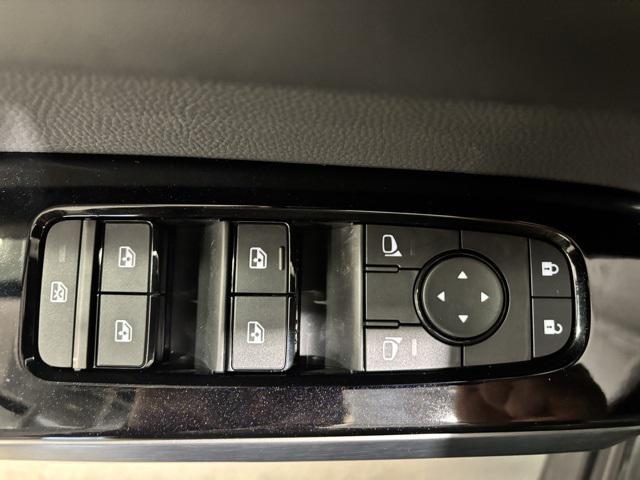 new 2025 Nissan Pathfinder car, priced at $44,176