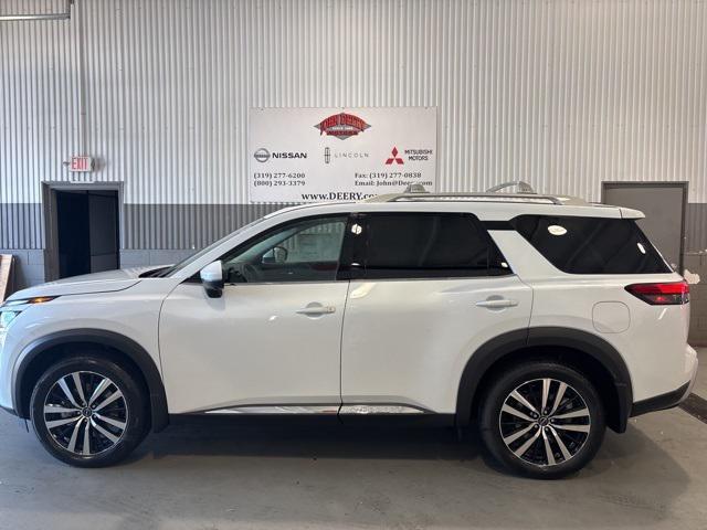 new 2025 Nissan Pathfinder car, priced at $52,078