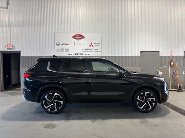 new 2024 Mitsubishi Outlander car, priced at $32,803