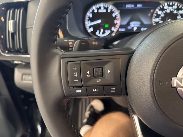 new 2025 Nissan Pathfinder car, priced at $43,759