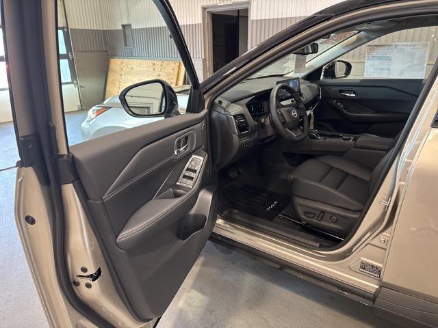 new 2025 Nissan Rogue car, priced at $38,118