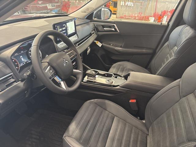 new 2025 Mitsubishi Outlander car, priced at $34,685