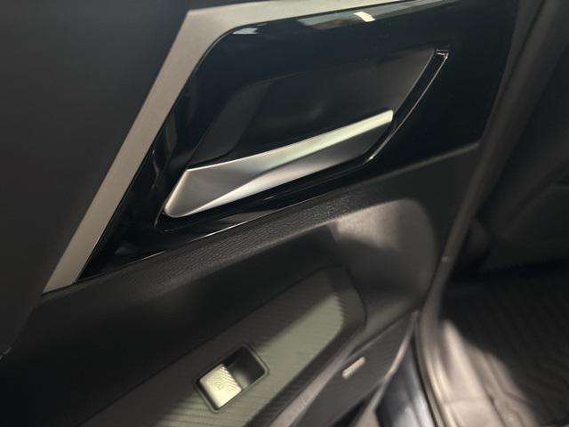 new 2025 Mitsubishi Outlander car, priced at $34,685