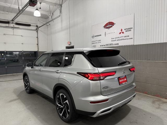 new 2024 Mitsubishi Outlander car, priced at $31,813