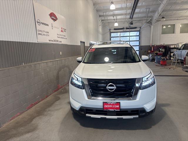 new 2025 Nissan Pathfinder car, priced at $53,440