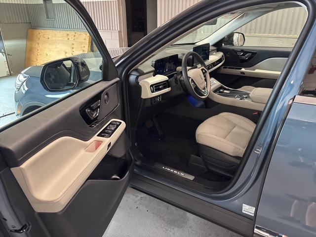 new 2025 Lincoln Aviator car, priced at $70,977