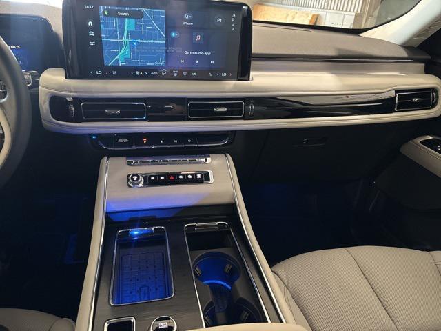 new 2025 Lincoln Aviator car, priced at $70,977