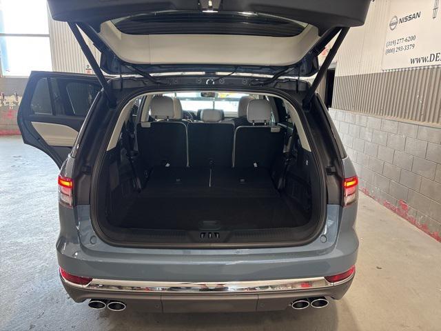 new 2025 Lincoln Aviator car, priced at $70,977