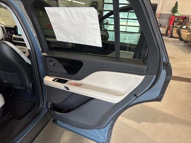 new 2025 Lincoln Aviator car, priced at $70,977