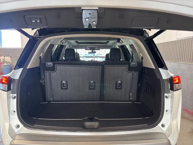 new 2025 Nissan Pathfinder car, priced at $52,732