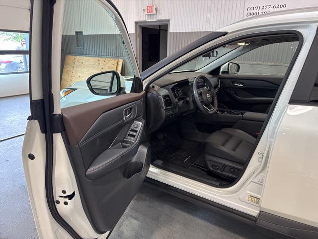 used 2023 Nissan Rogue car, priced at $27,999