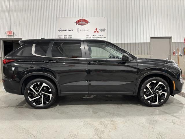 new 2024 Mitsubishi Outlander car, priced at $32,678