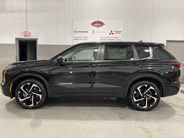 new 2024 Mitsubishi Outlander car, priced at $32,678