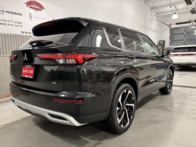 new 2024 Mitsubishi Outlander car, priced at $32,678