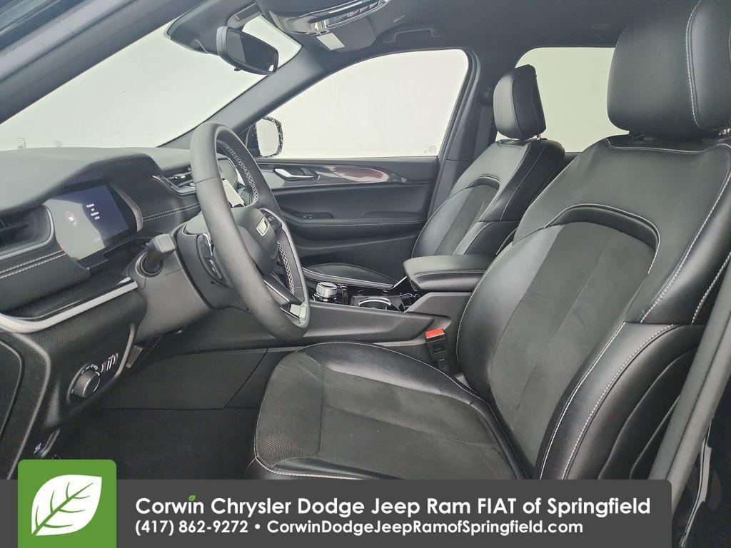 used 2023 Jeep Grand Cherokee car, priced at $33,492