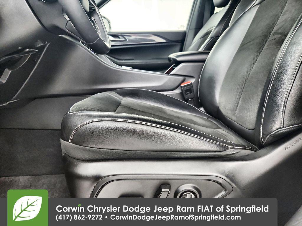 used 2023 Jeep Grand Cherokee car, priced at $33,492