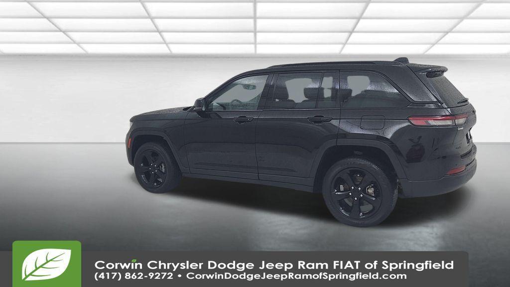 used 2023 Jeep Grand Cherokee car, priced at $33,492