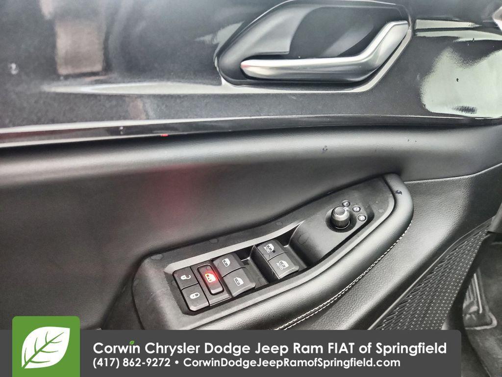 used 2023 Jeep Grand Cherokee car, priced at $33,492