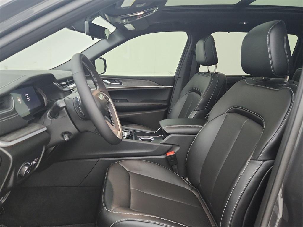 new 2025 Jeep Grand Cherokee L car, priced at $52,538