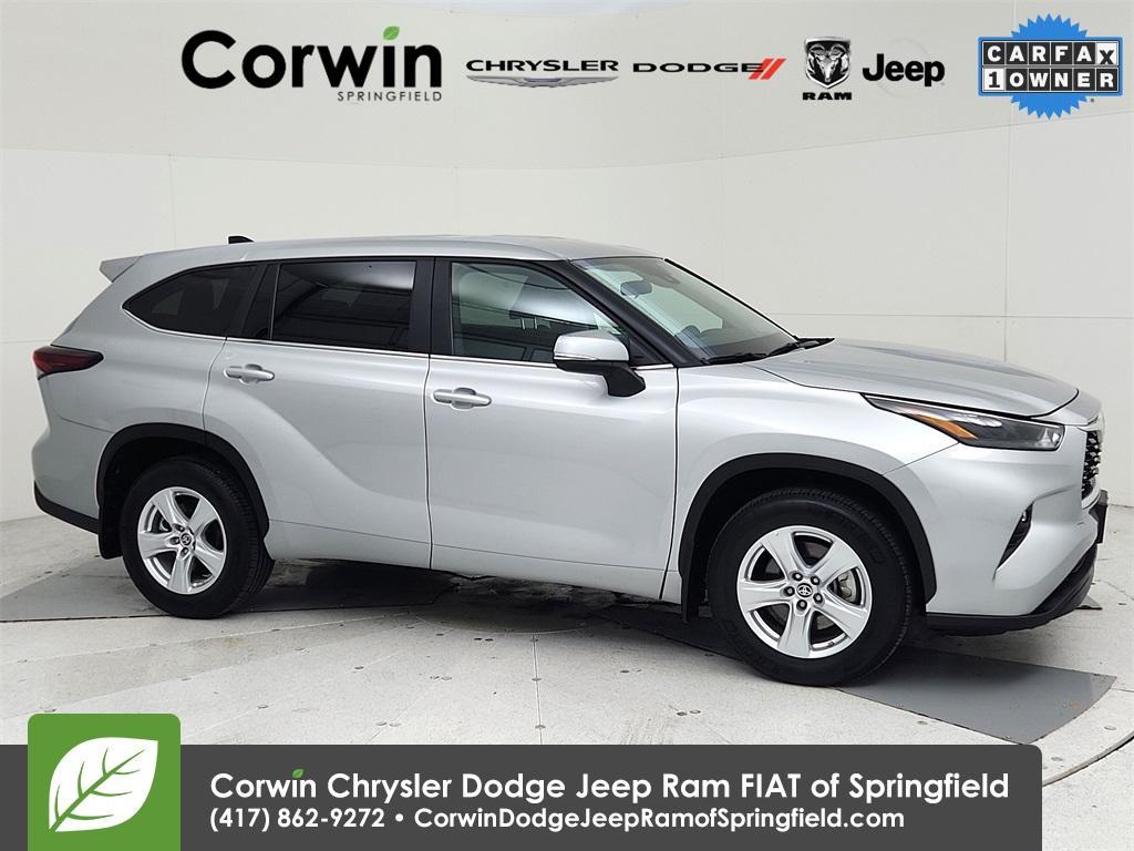 used 2024 Toyota Highlander car, priced at $35,897