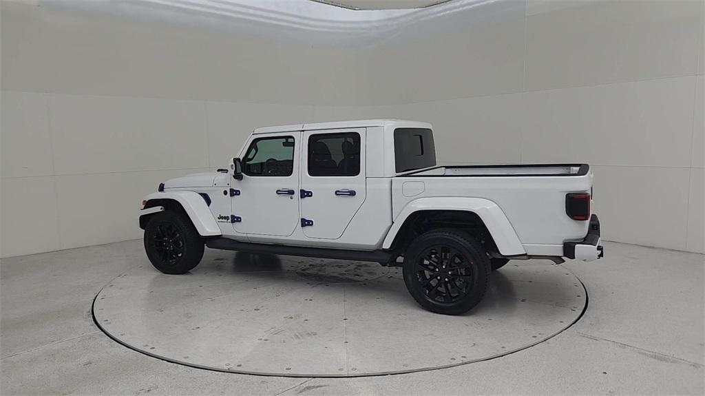 used 2023 Jeep Gladiator car, priced at $41,470