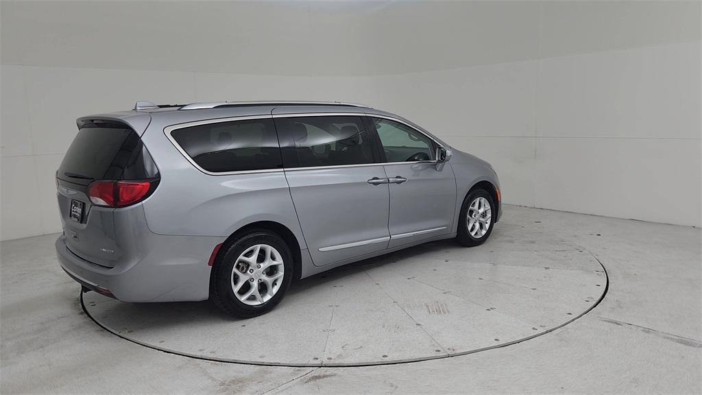 used 2020 Chrysler Pacifica car, priced at $27,997