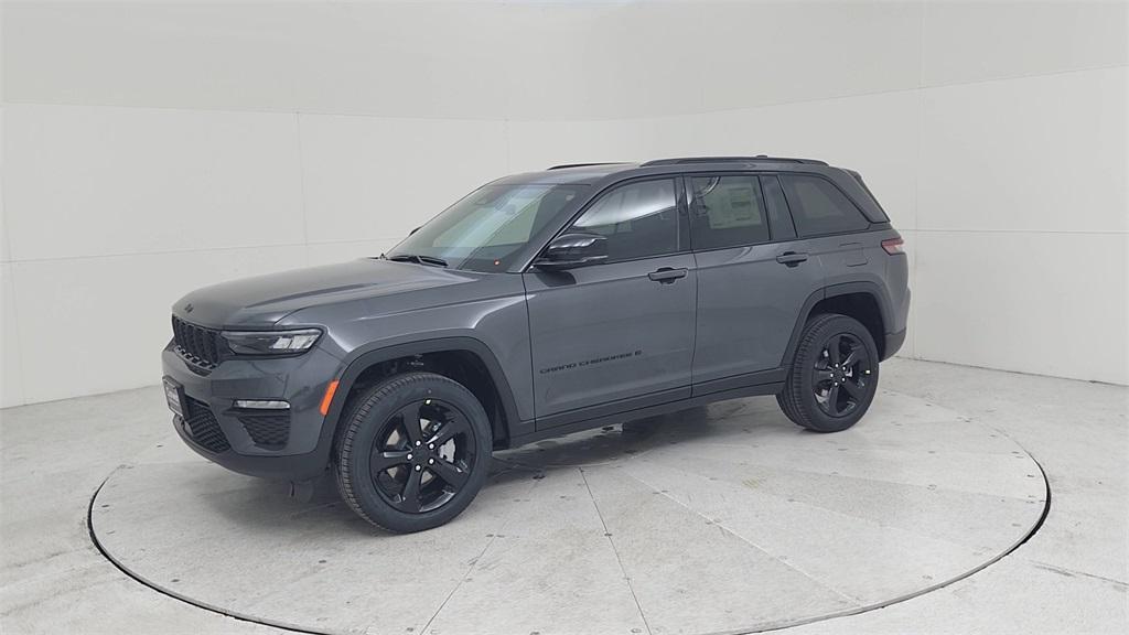 new 2025 Jeep Grand Cherokee car, priced at $49,485