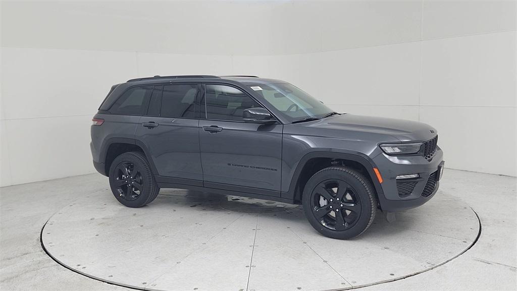 new 2025 Jeep Grand Cherokee car, priced at $49,485