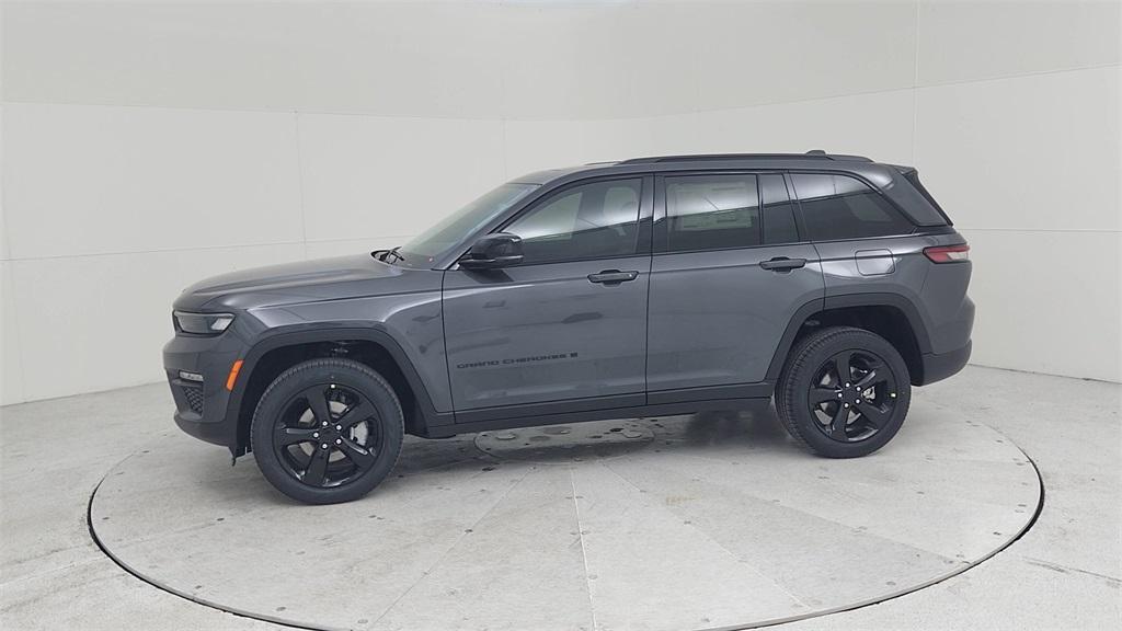 new 2025 Jeep Grand Cherokee car, priced at $49,485