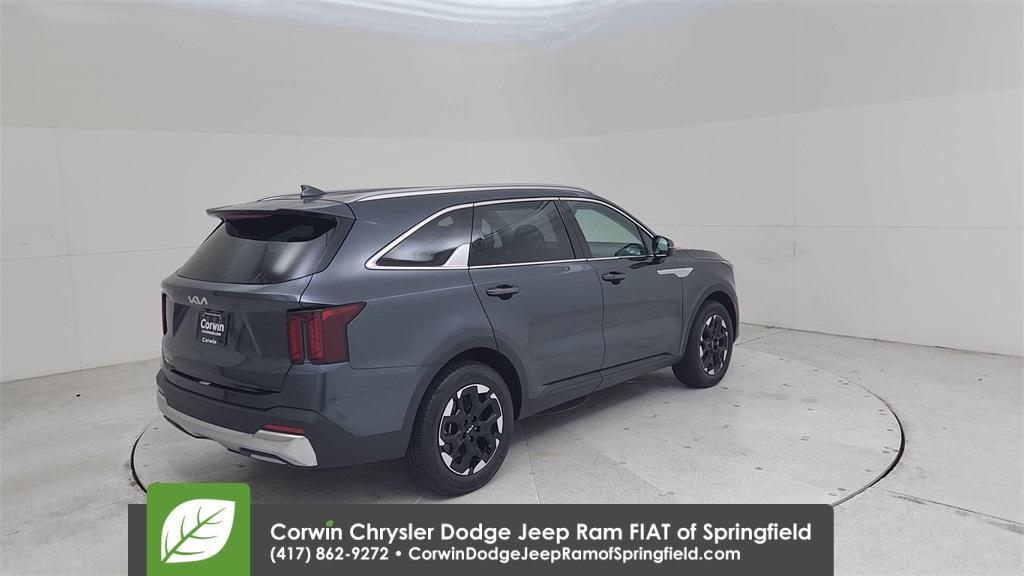 used 2024 Kia Sorento car, priced at $28,644