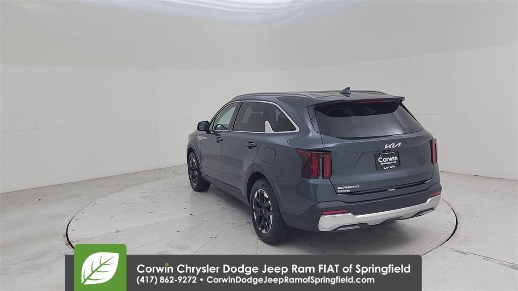 used 2024 Kia Sorento car, priced at $28,644