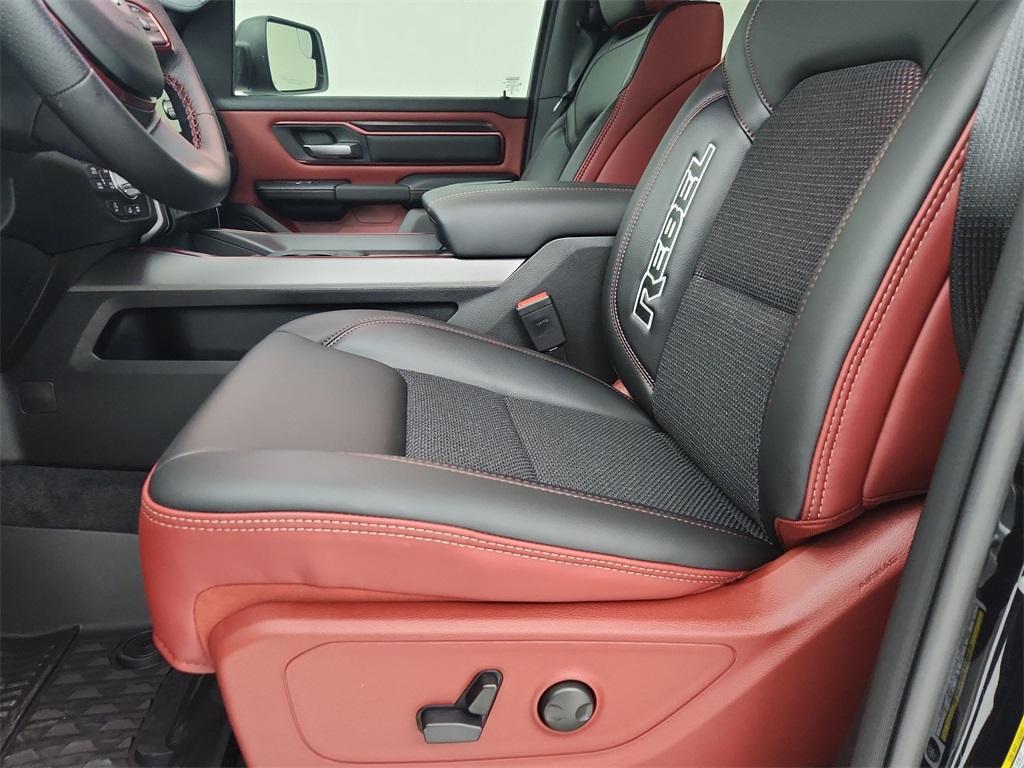 new 2025 Ram 1500 car, priced at $57,923
