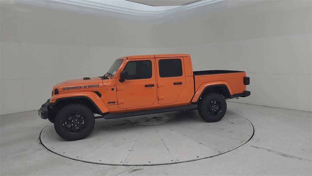 new 2025 Jeep Gladiator car, priced at $45,665
