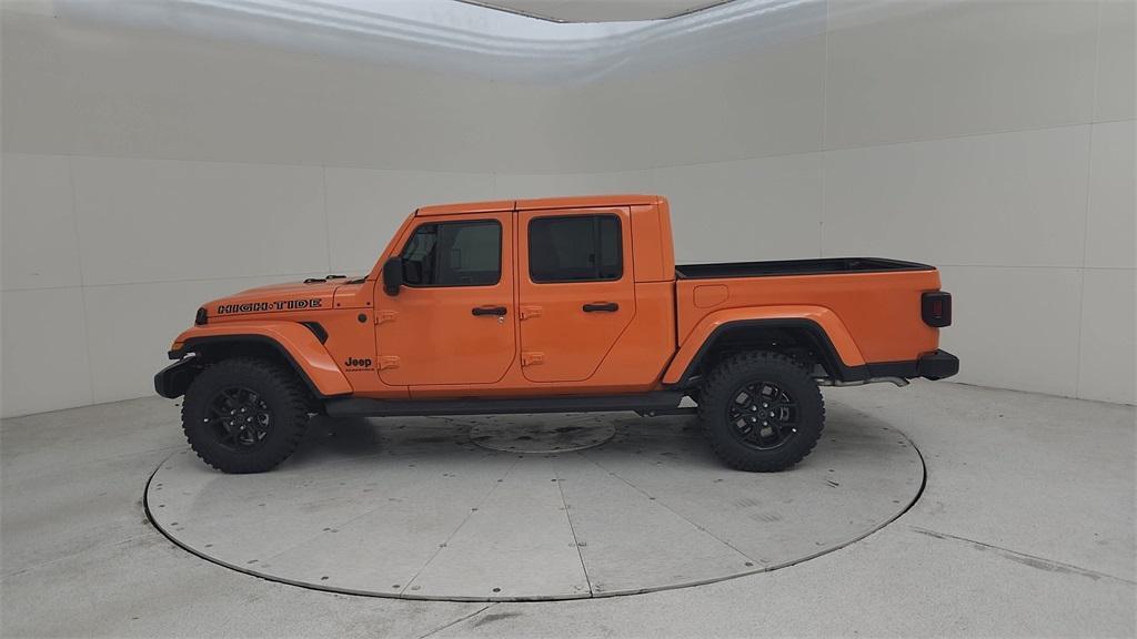 new 2025 Jeep Gladiator car, priced at $45,665