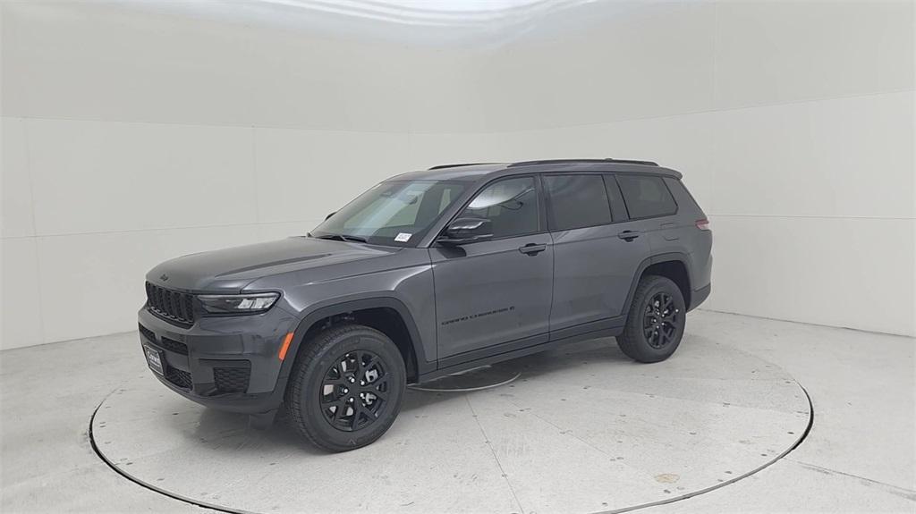 new 2024 Jeep Grand Cherokee L car, priced at $44,415