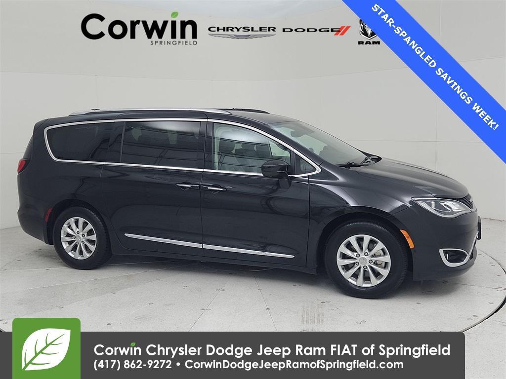 used 2018 Chrysler Pacifica car, priced at $18,884