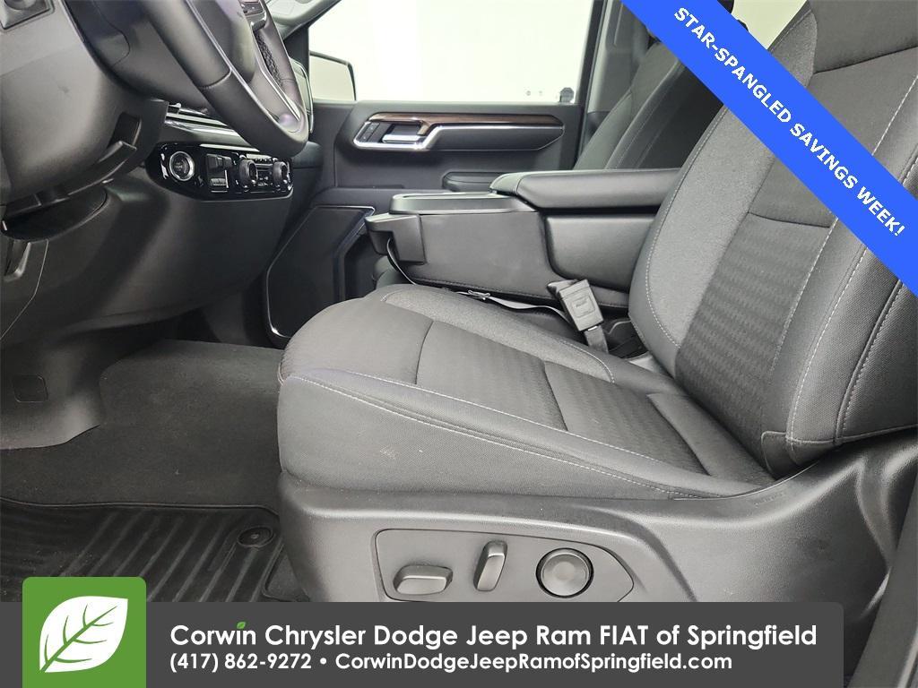 used 2025 Chevrolet Silverado 1500 car, priced at $39,995