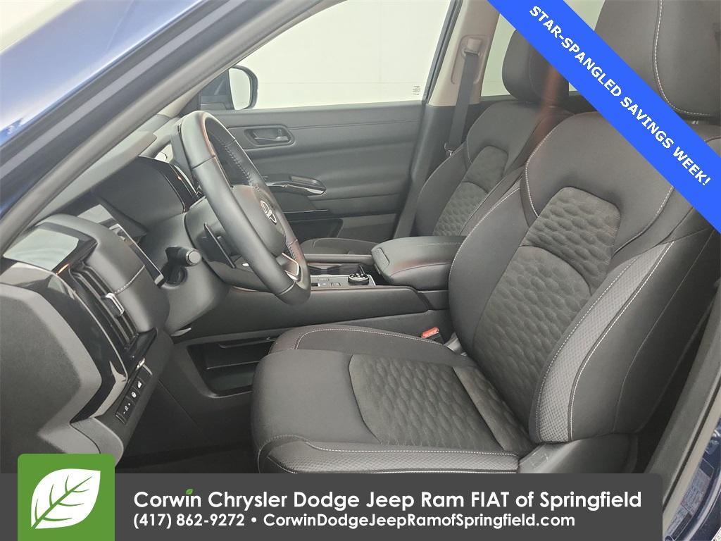 used 2025 Nissan Pathfinder car, priced at $34,500