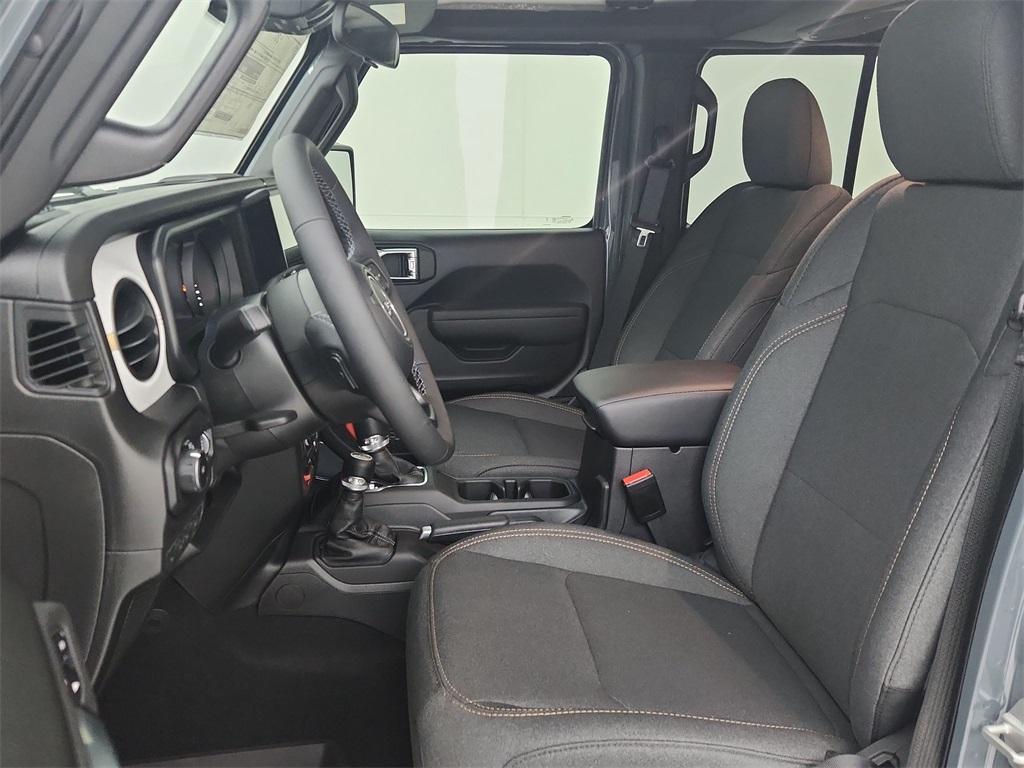 new 2025 Jeep Wrangler car, priced at $54,309