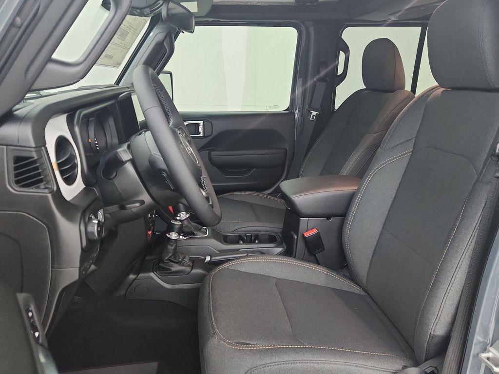 new 2025 Jeep Wrangler car, priced at $53,549